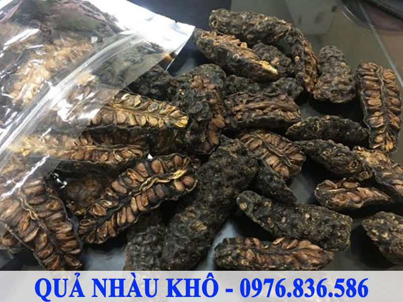 Quả nhàu khô cần được bảo quản tốt để giữ được các dưỡng chất