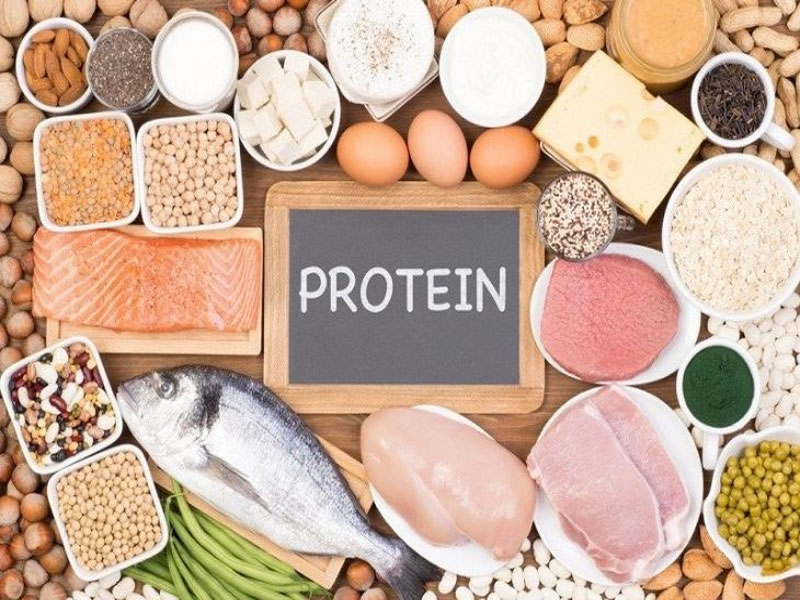 Người bị sỏi thận cần tránh ăn nhiều protein (chất đạm)